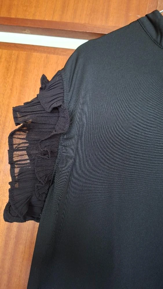 Hermosa blusa - detalles geniales - negra - talla XL – photo 2